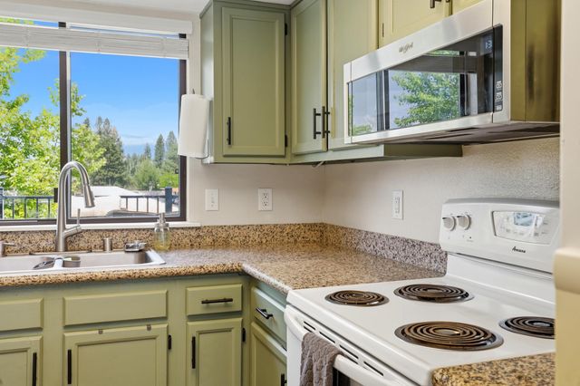 7644 N Wiscomb Dr, Spokane, WA 99208