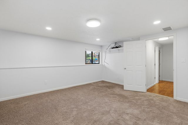 7644 N Wiscomb Dr, Spokane, WA 99208