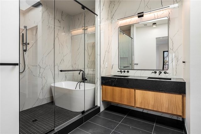 905 SE 4th Street 303, Bentonville, AR 72712