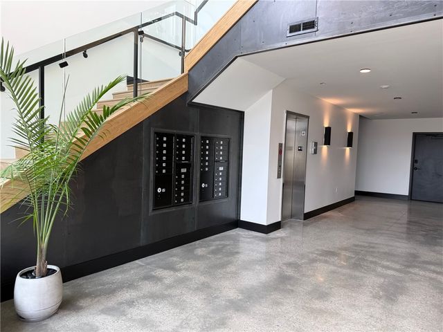 905 SE 4th Street 303, Bentonville, AR 72712