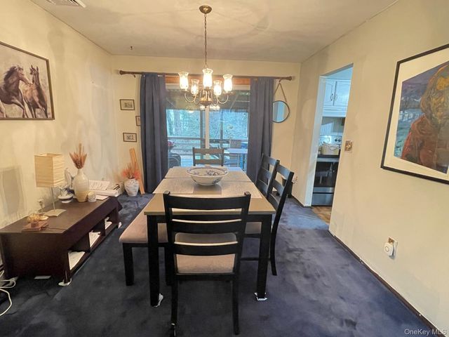 8 Albie Drive, Hyde Park, NY 12538