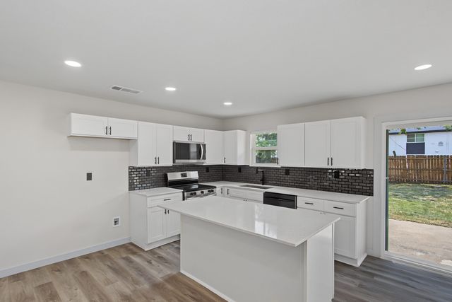 1101 Fouts Drive, Irving, TX 75061