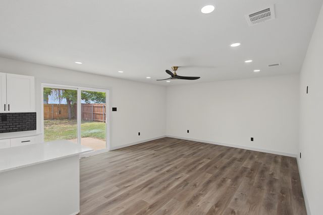 1101 Fouts Drive, Irving, TX 75061