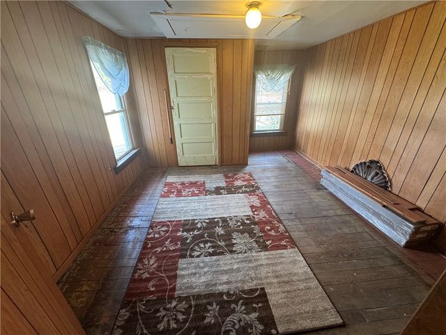 327 Rocktown Road, East Huntingdon, PA 15688