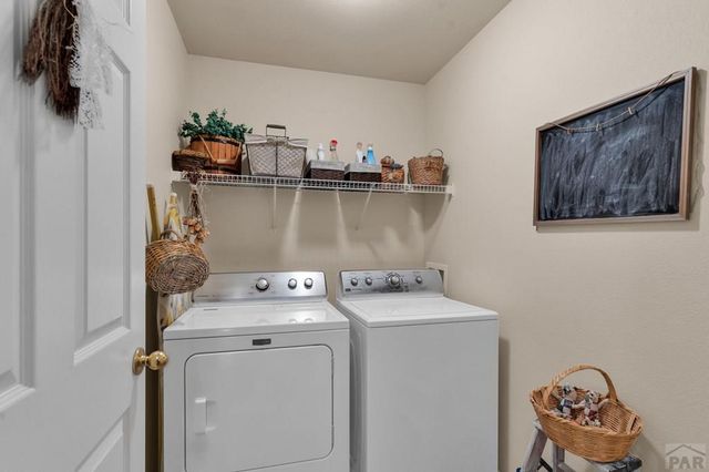 594 S Hook Dr, Pueblo West, CO 81007