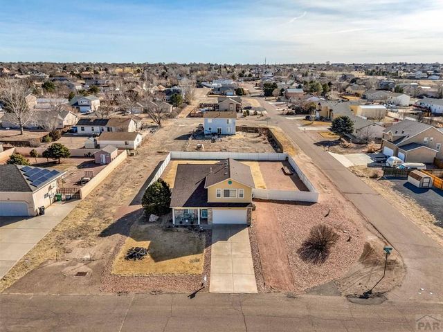 594 S Hook Dr, Pueblo West, CO 81007