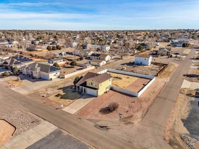 594 S Hook Dr, Pueblo West, CO 81007