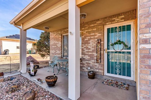 594 S Hook Dr, Pueblo West, CO 81007