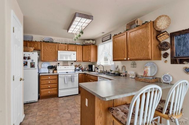 594 S Hook Dr, Pueblo West, CO 81007