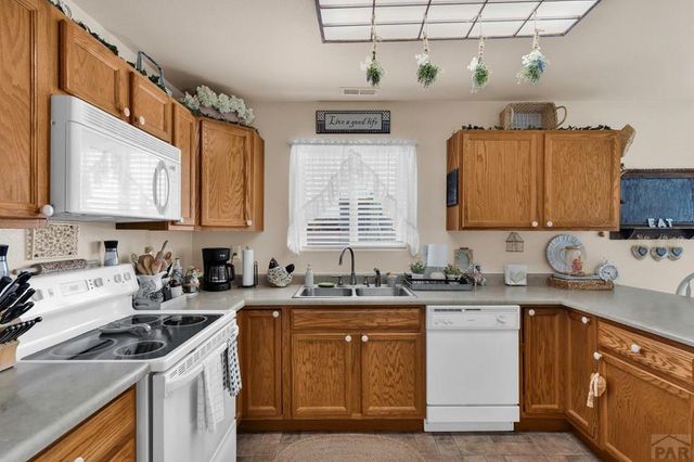 594 S Hook Dr, Pueblo West, CO 81007