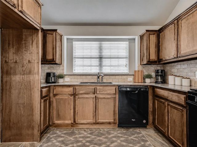 2341 NW 191st Court, Edmond, OK 73012