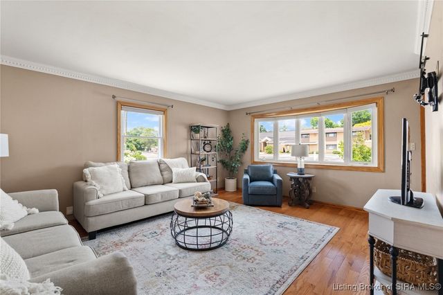 723 Martha Avenue, Jeffersonville, IN 47130