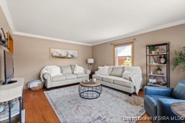 723 Martha Avenue, Jeffersonville, IN 47130