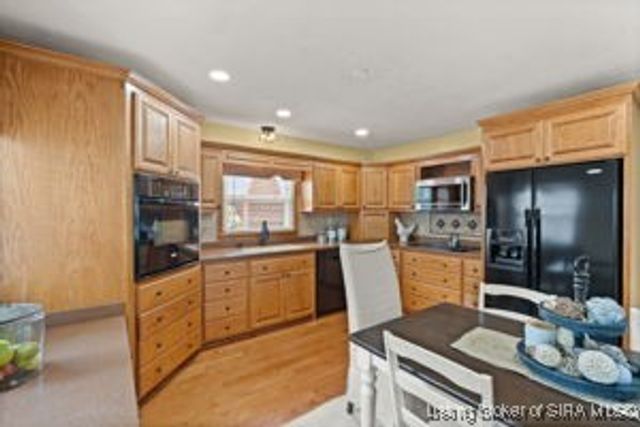 723 Martha Avenue, Jeffersonville, IN 47130