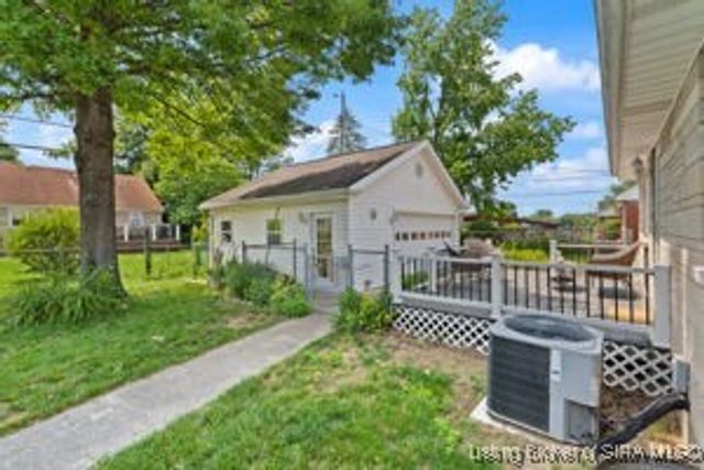 723 Martha Avenue, Jeffersonville, IN 47130