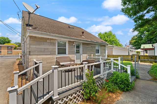723 Martha Avenue, Jeffersonville, IN 47130