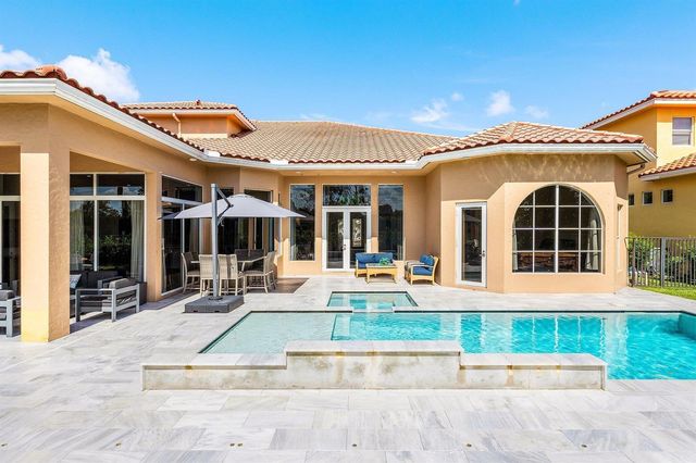 3381 Lago De Talavera, Lake Worth, FL 33467