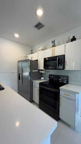 24600 SW 129th Avenue 12, Homestead, FL 33032