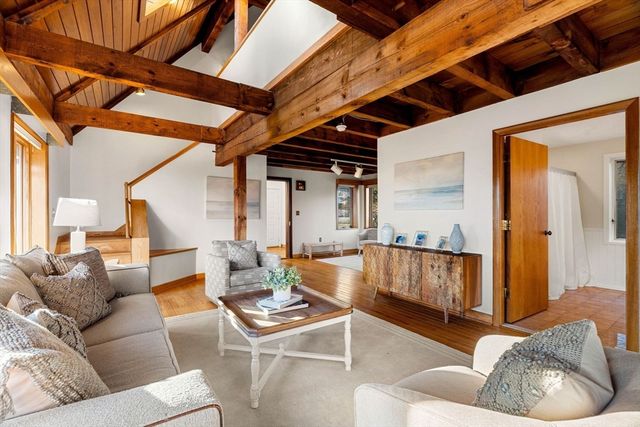 24 Seaview Ln, Newbury, MA 01951