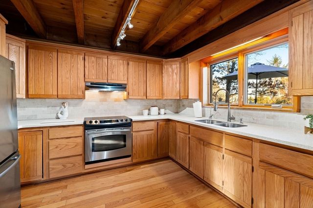 24 Seaview Ln, Newbury, MA 01951