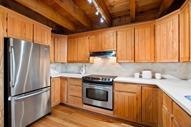 24 Seaview Ln, Newbury, MA 01951