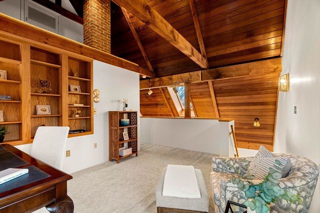 24 Seaview Ln, Newbury, MA 01951