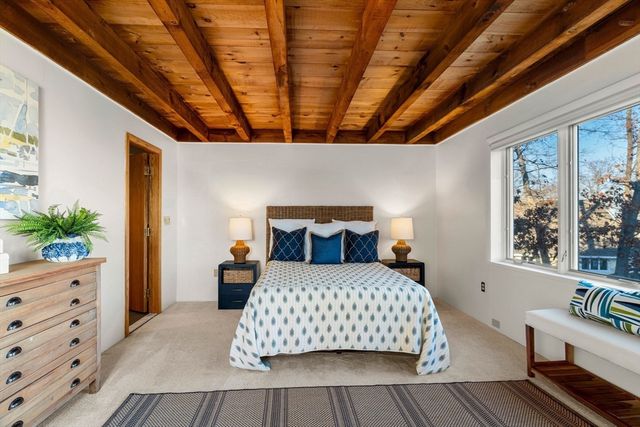 24 Seaview Ln, Newbury, MA 01951