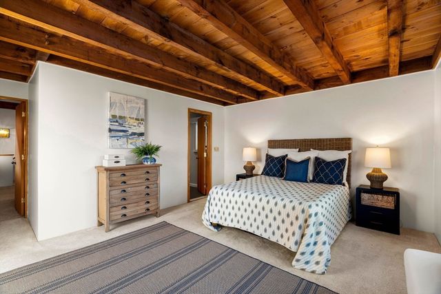 24 Seaview Ln, Newbury, MA 01951