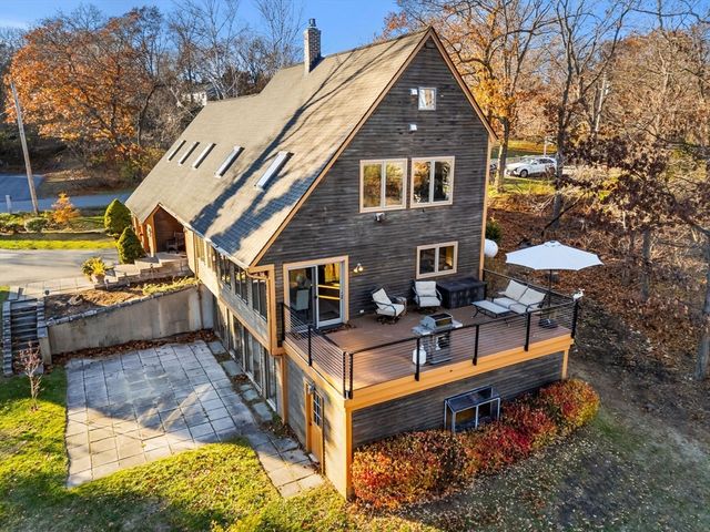 24 Seaview Ln, Newbury, MA 01951