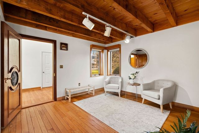 24 Seaview Ln, Newbury, MA 01951