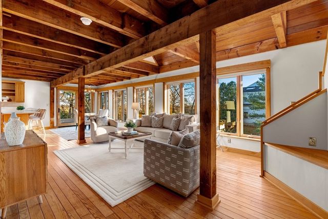 24 Seaview Ln, Newbury, MA 01951