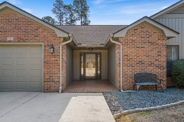 104 Birchwood Ln., Conway, SC 29526