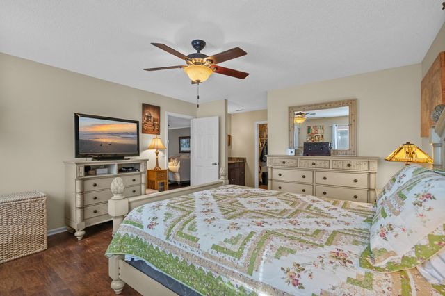 104 Birchwood Ln., Conway, SC 29526