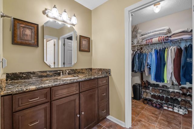 104 Birchwood Ln., Conway, SC 29526