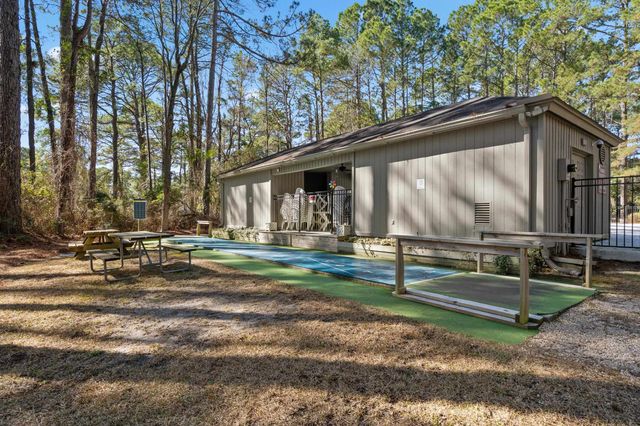 104 Birchwood Ln., Conway, SC 29526