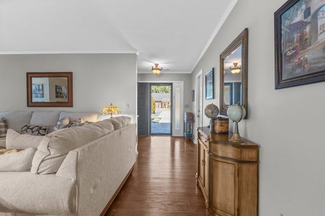 104 Birchwood Ln., Conway, SC 29526