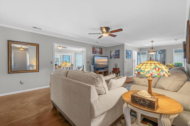 104 Birchwood Ln., Conway, SC 29526