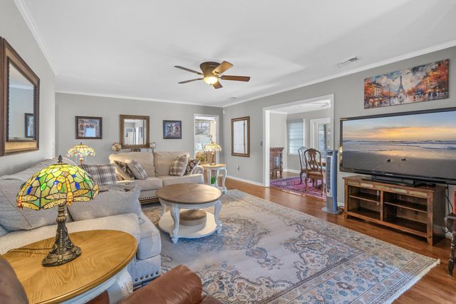 104 Birchwood Ln., Conway, SC 29526