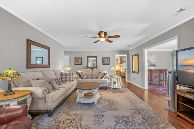 104 Birchwood Ln., Conway, SC 29526