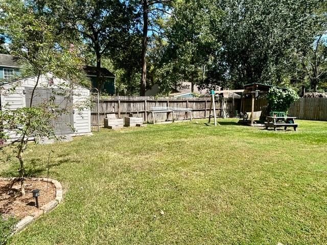 2135 Lone Rock Drive, Kingwood, TX 77339