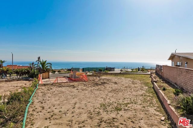 18431 Coastline Drive, Malibu, CA 90265