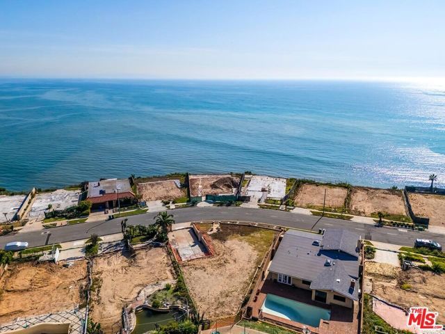 18431 Coastline Drive, Malibu, CA 90265