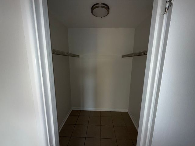 2300 N Harlem Avenue 703, Elmwood Park, IL 60707