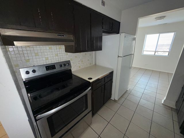 2300 N Harlem Avenue 703, Elmwood Park, IL 60707