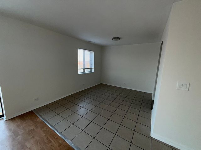 2300 N Harlem Avenue 703, Elmwood Park, IL 60707