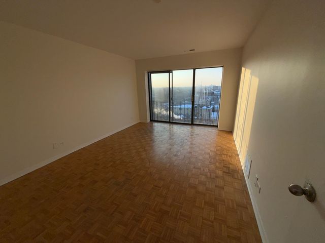 2300 N Harlem Avenue 703, Elmwood Park, IL 60707