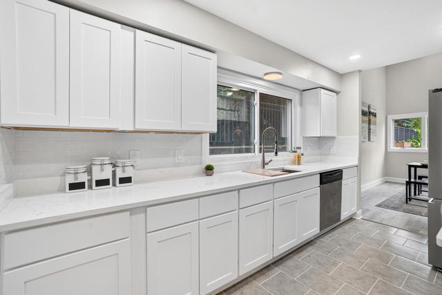 802 S 92nd STREET, West Allis, WI 53214