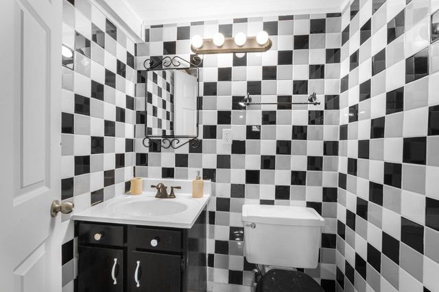 N106W15749 Adams COURT, Germantown, WI 53022