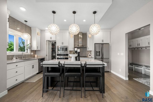 2308 S Durango Dr Drive, Sioux Falls, SD 57110