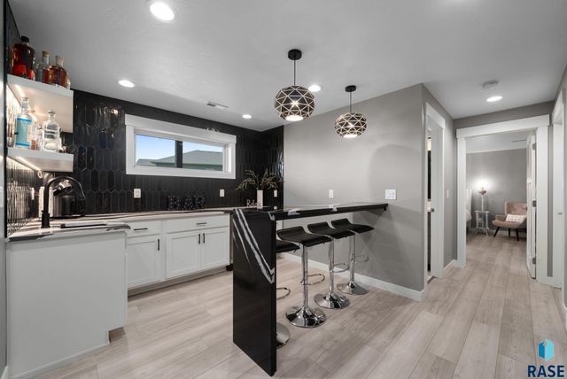2308 S Durango Dr Drive, Sioux Falls, SD 57110